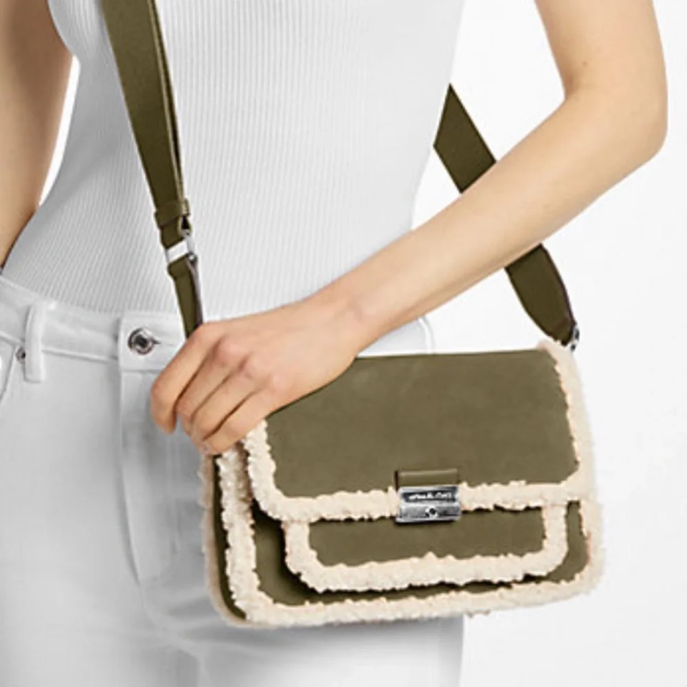 MICHAEL KORS Bradshaw Medium Suede and Faux Shearling Messenger Bag Olive  NWT